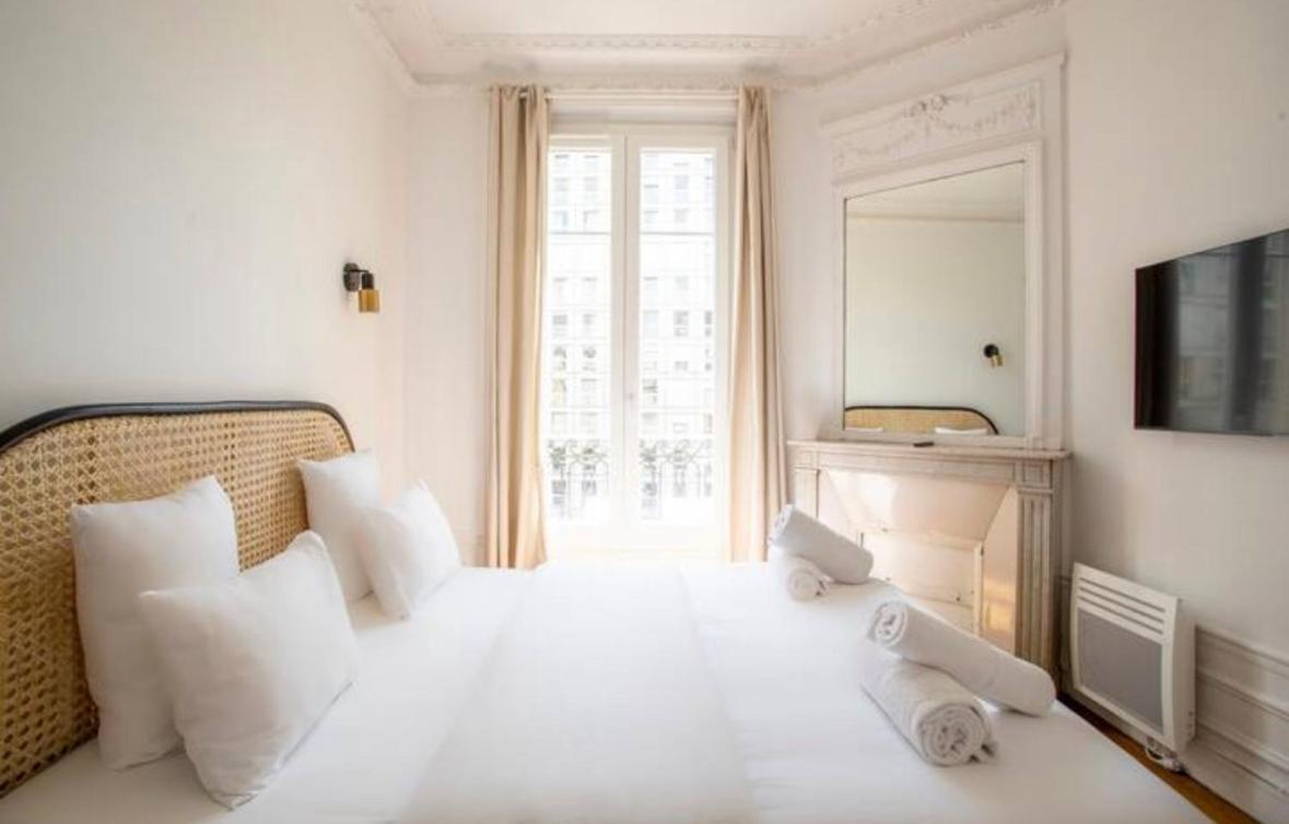 Luxury Suites Tour Eiffel Best View Paris Exteriör bild